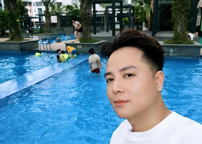 Bãi Cháy * Hạ Long